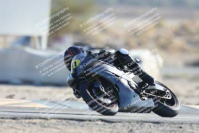 media/Dec-07-2025-CVMA (Sun) [[3e7d2de5dc]]/Race 12- Formula 40 MW and LW/